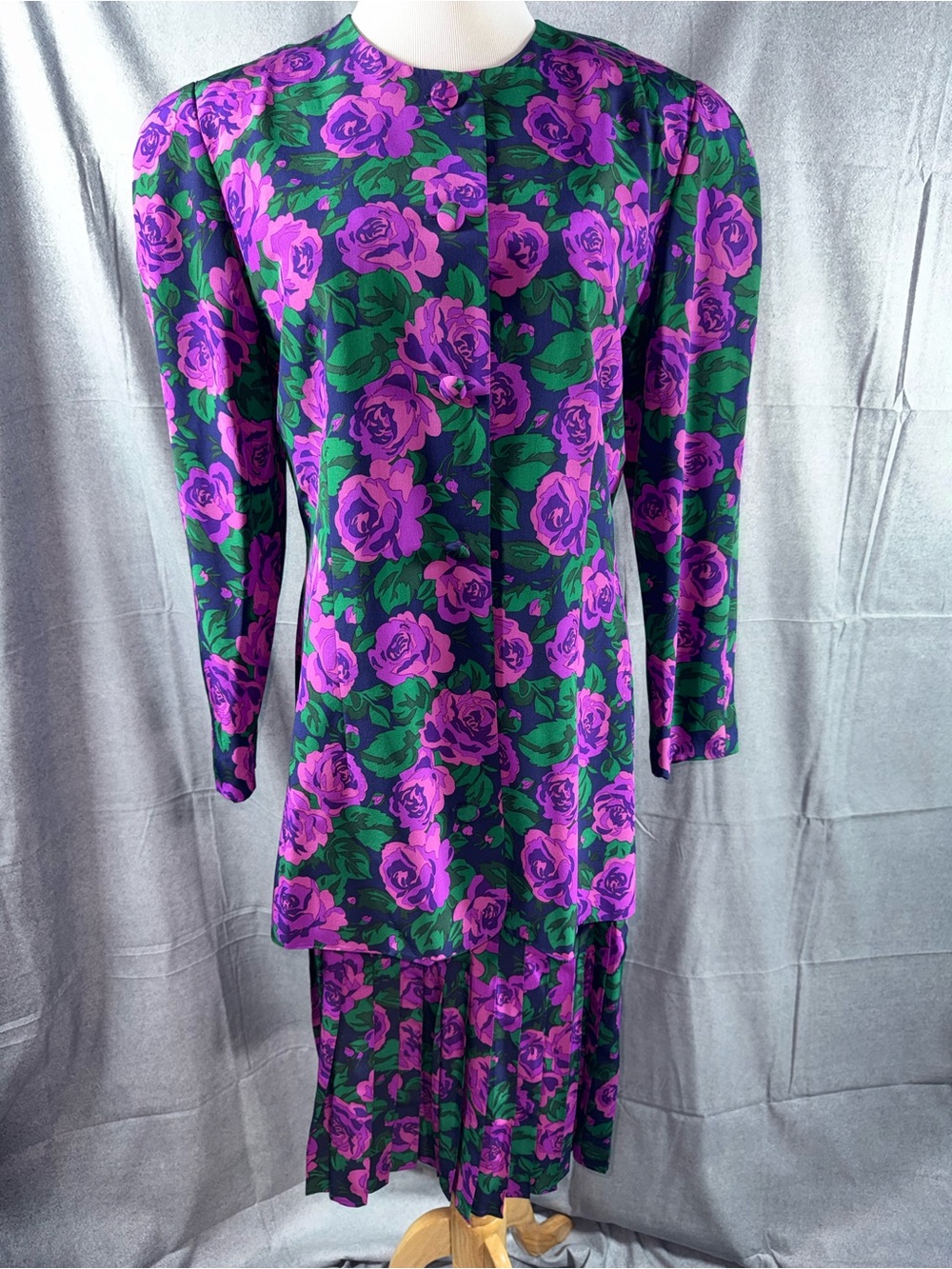 2446-Vintage Nipon Boutique Purple Floral Long-Sleeve Dress with Green Leaves